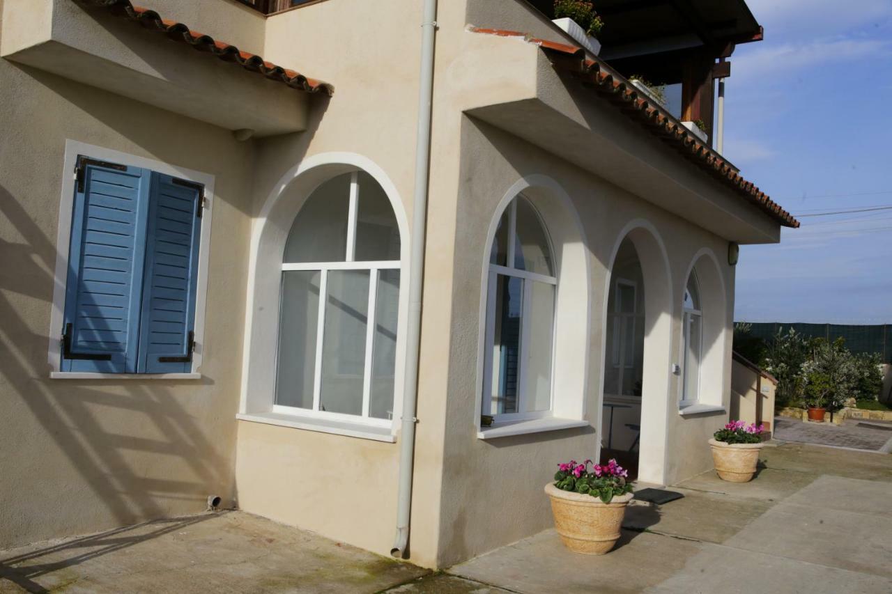 Avion B&B Elmas Exterior photo